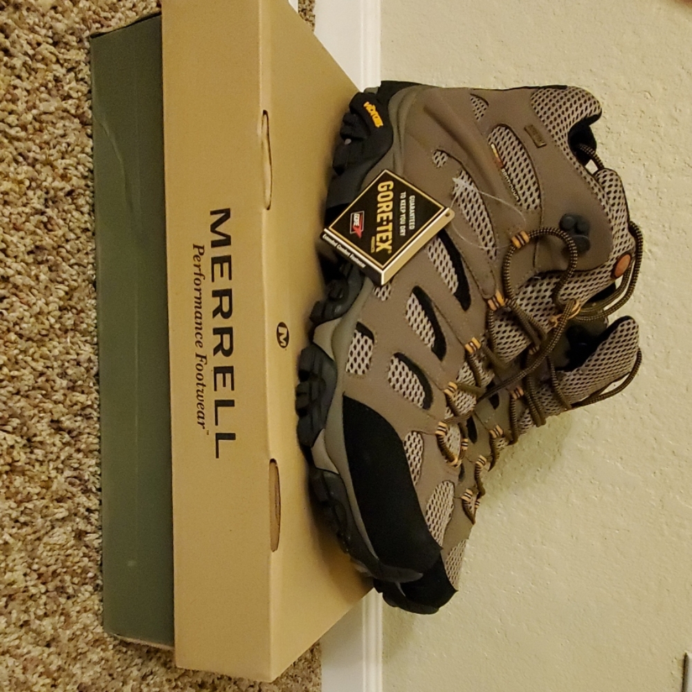 Merrell Moab Mid Gore-Tex XCR